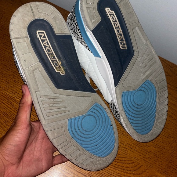 Jordan 3 University Blue - Picture 6 of 9